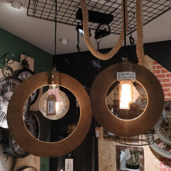 Luminaire à Saint-Aubin-du-Cormier